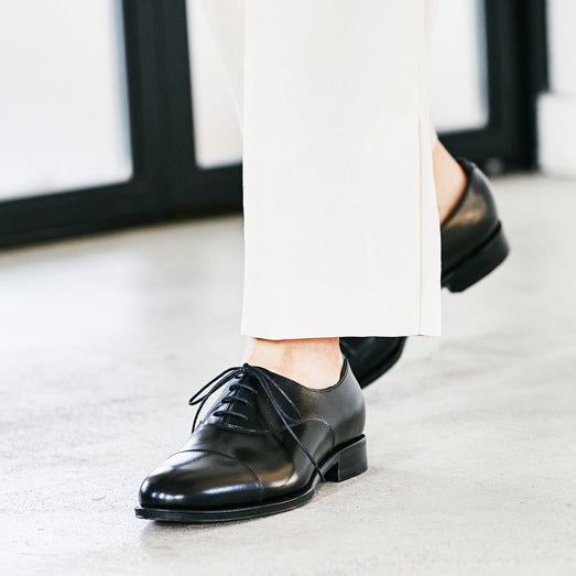 5623 Sahala / BLACK CALF (LEATHER SOLE)