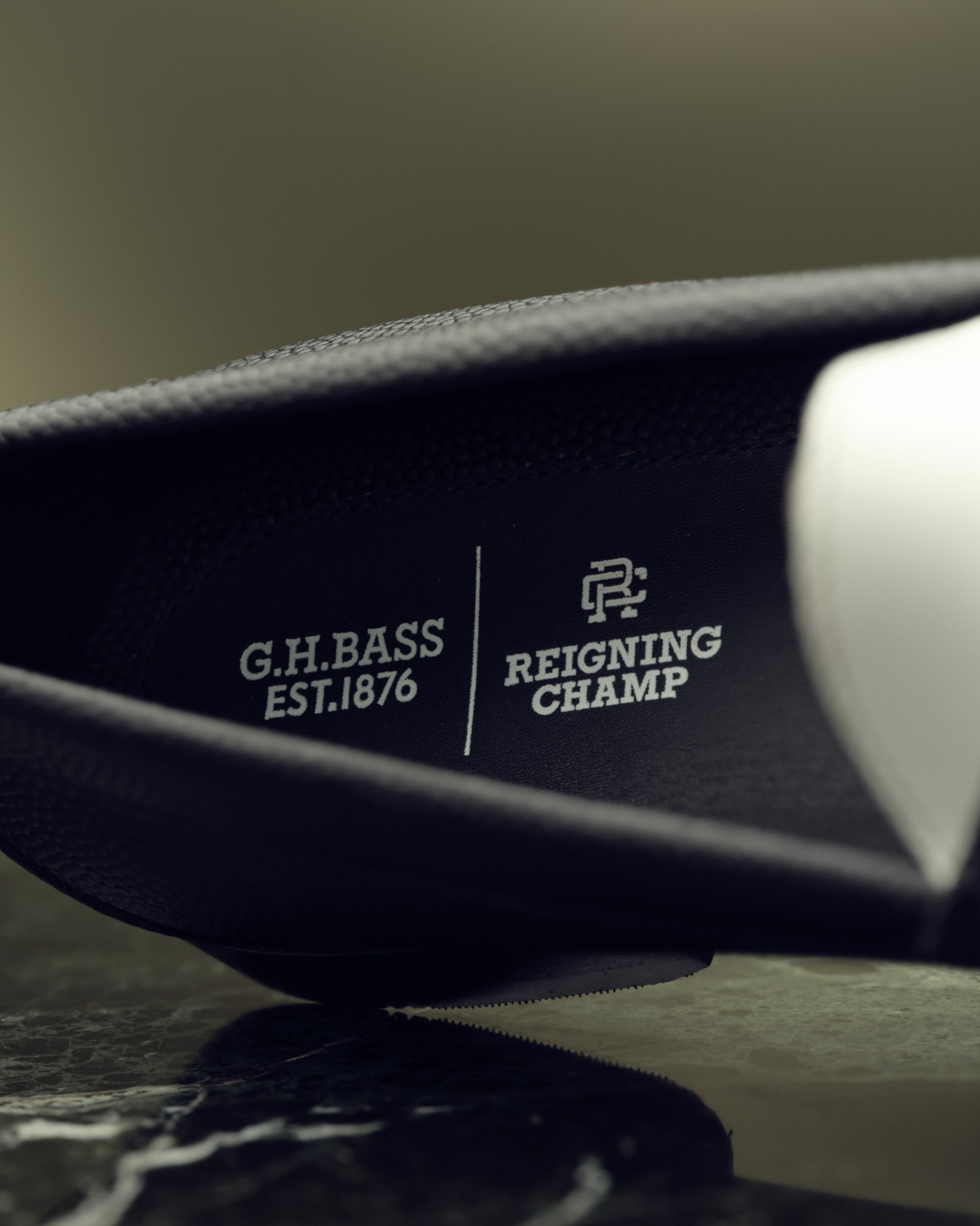 G.H.BASS × REIGNING CHAMP Collaboration – GMT inc. 公式オンライン