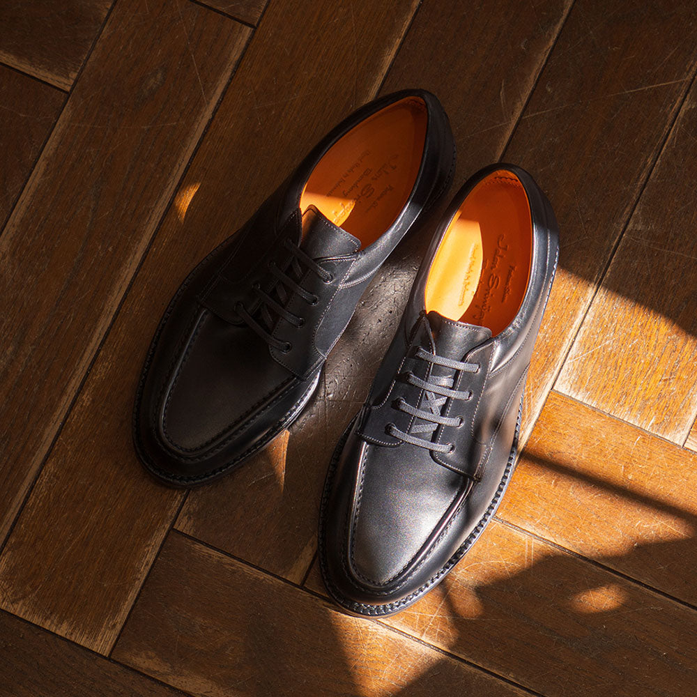 99081 / BLACK CALF (VIBRAM SOLE)