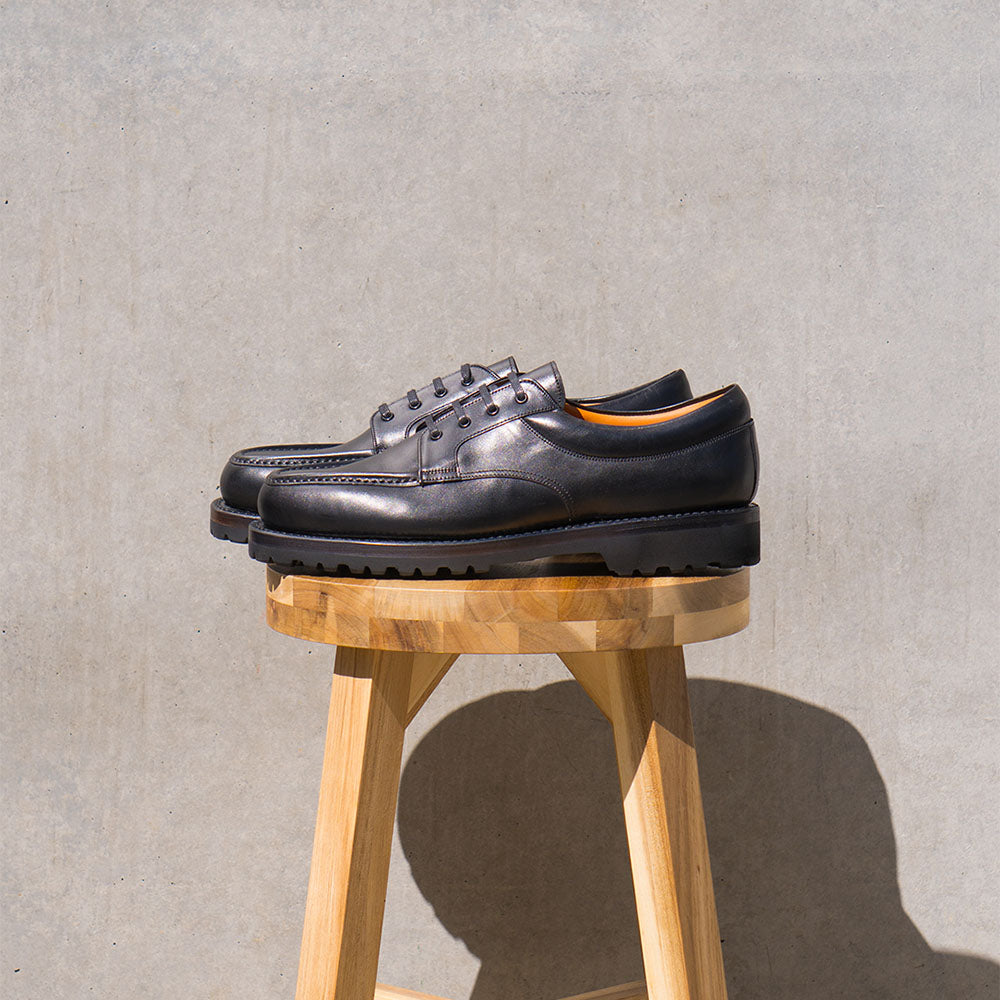 99081 / BLACK CALF (VIBRAM SOLE)