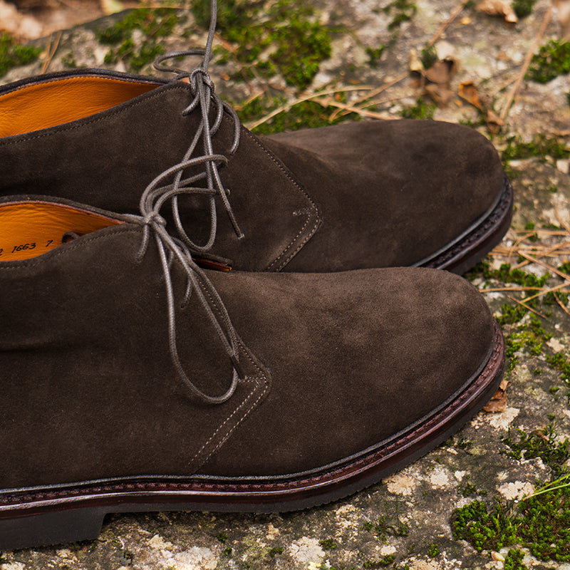 99102 / DARK BROWN SUEDE (VIBRAM GUMLITE SOLE)