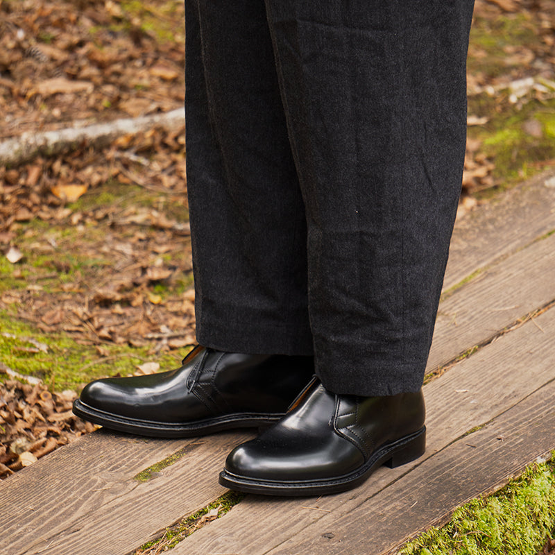 98440 / BLACK HIGH SHINE (DAINITE SOLE)