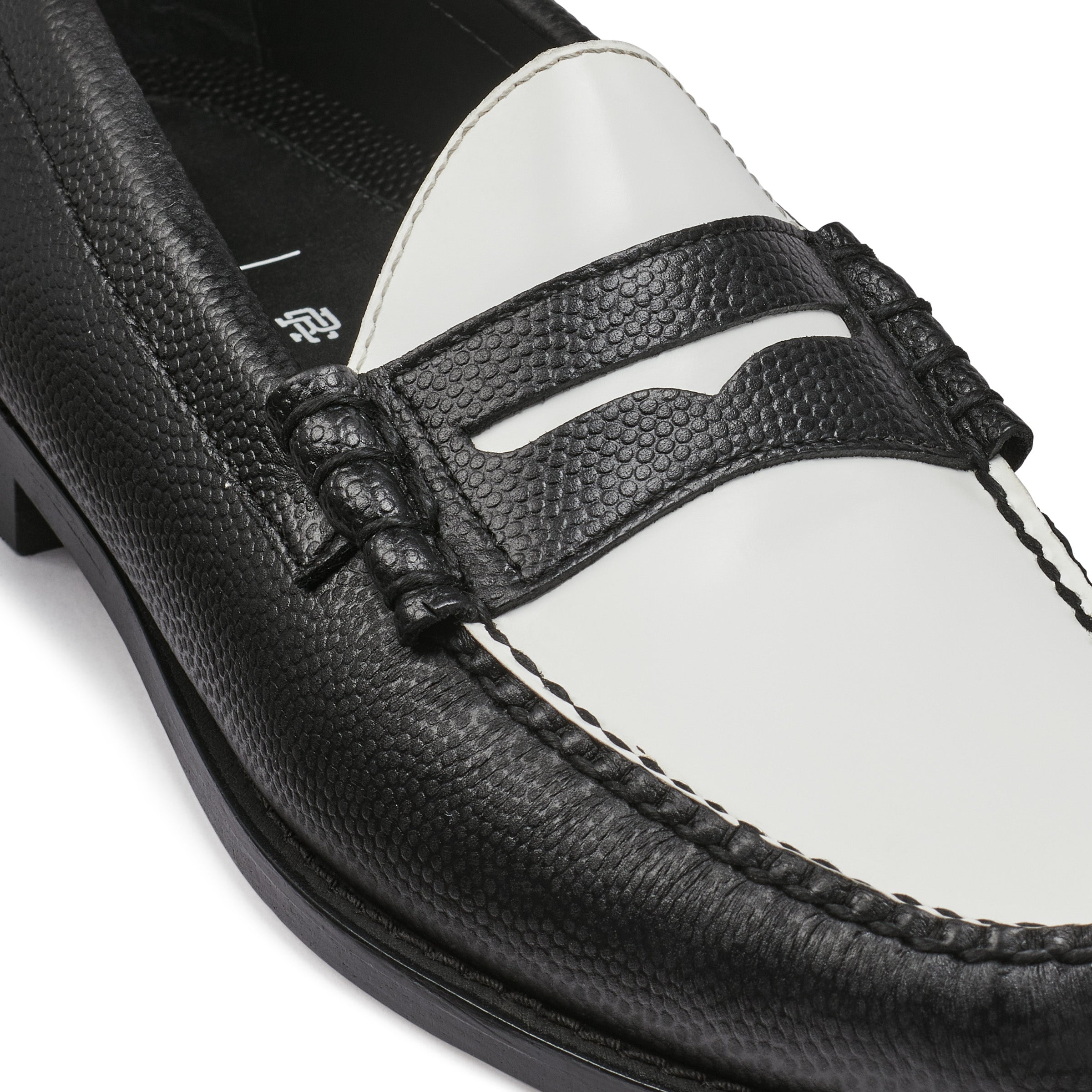 NEW】REIGNING CHAMP Z5W592 / BLACK & WHITE (LEATHER SOLE) - G.H.BASS