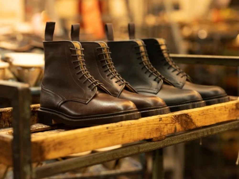 クラフトマンシップの結晶 トリッカーズのカントリーブーツ – GMT inc